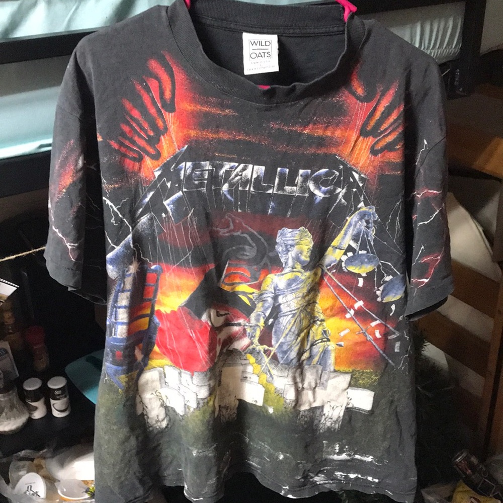 Black Metallica graphic T-shirt
